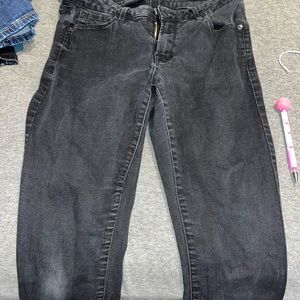 Black skinny jeans